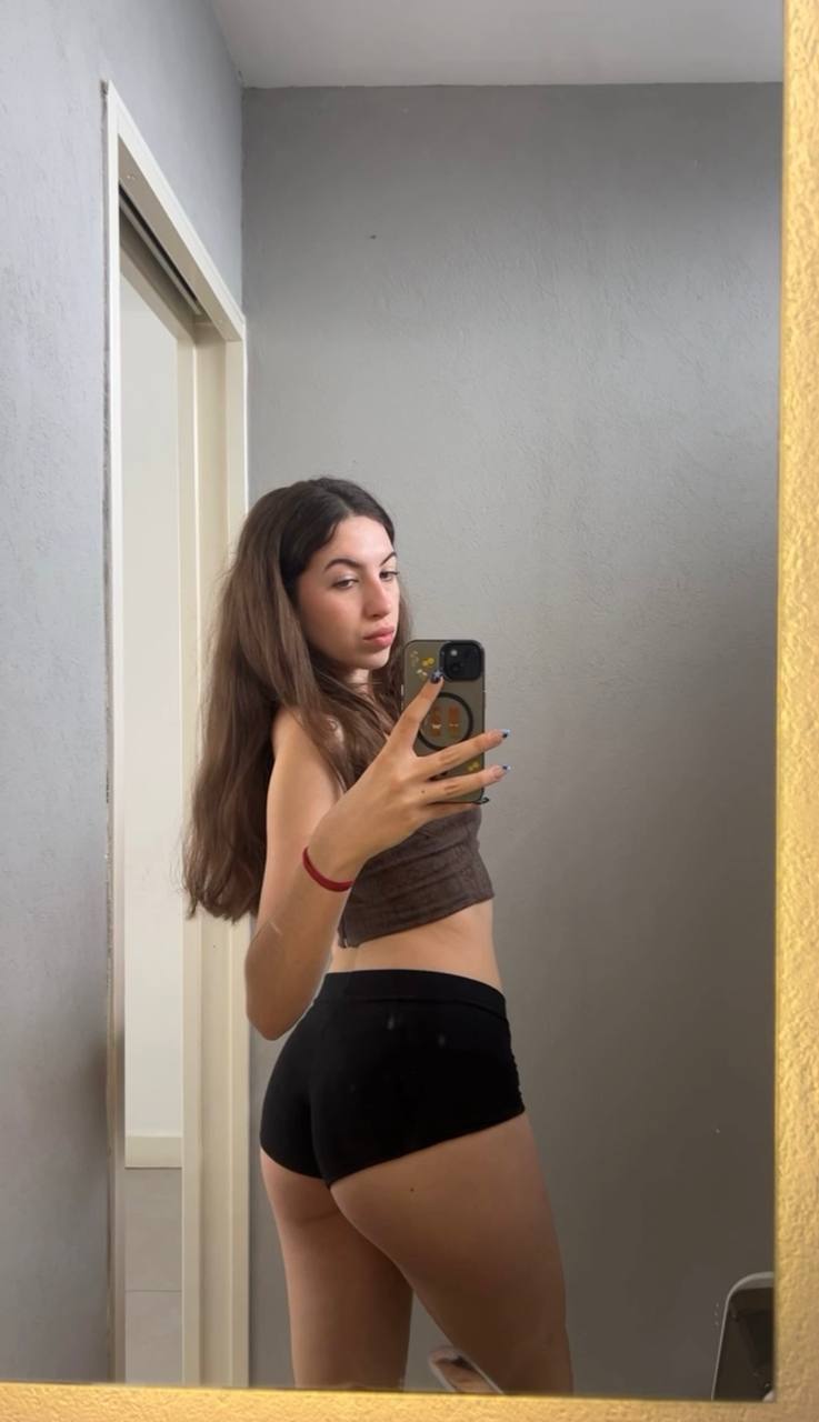 Amber in her underwear in Nizhny Novgorod