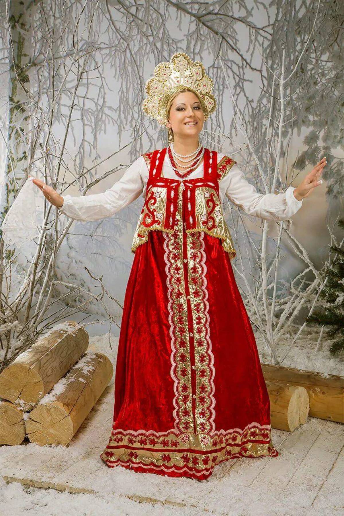 Girls in Slavic costumes in Nizhny Novgorod