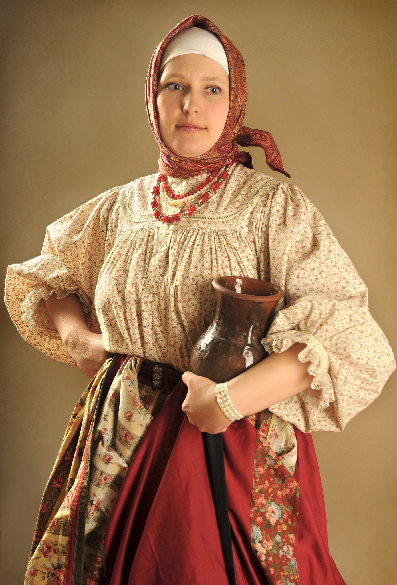 Girls in Slavic costumes in Nizhny Novgorod